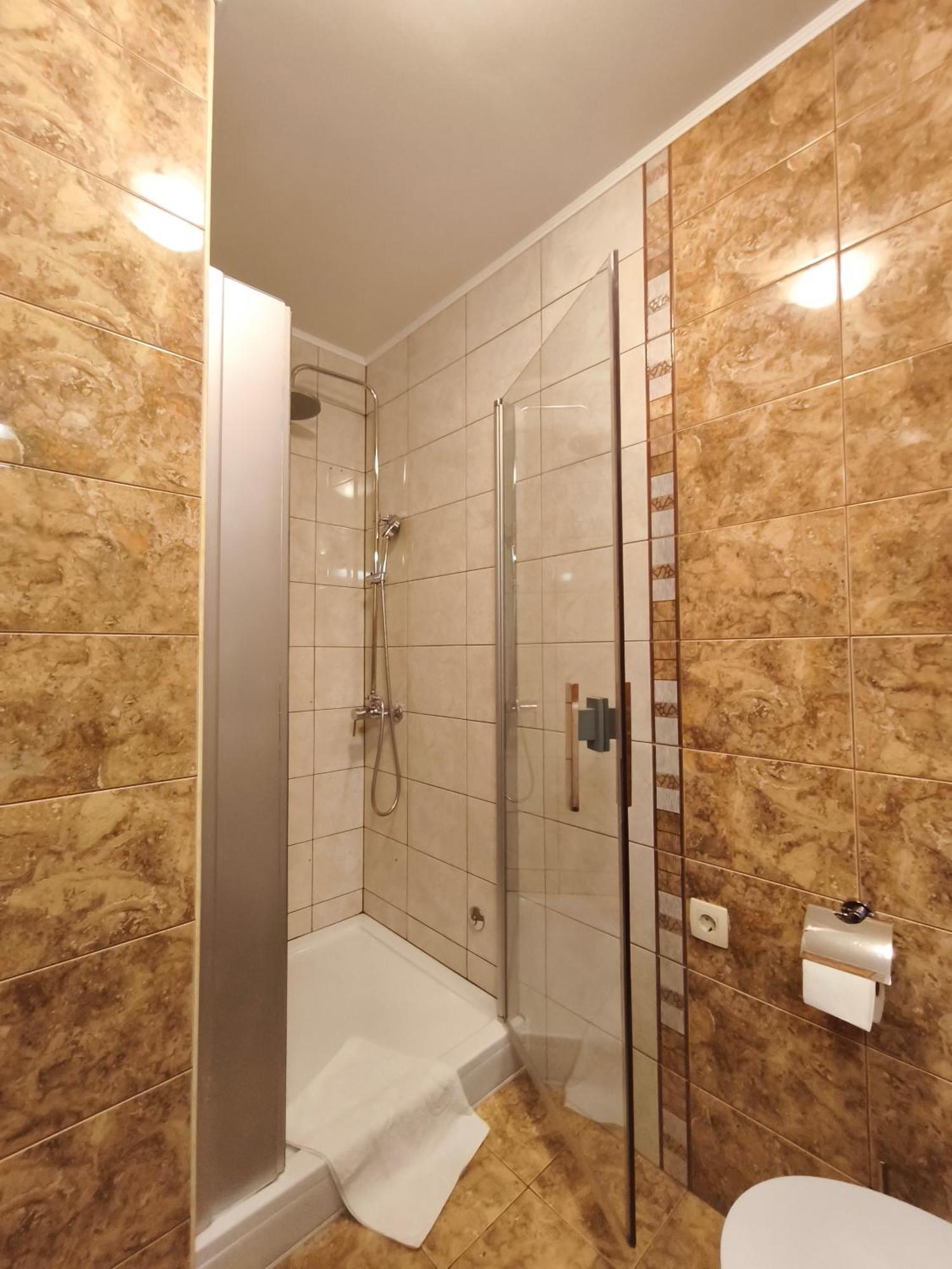 מאקרסקה Apartments Rustica מראה חיצוני תמונה