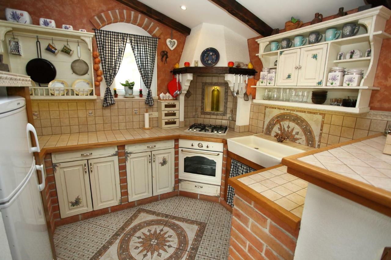 מאקרסקה Apartments Rustica מראה חיצוני תמונה