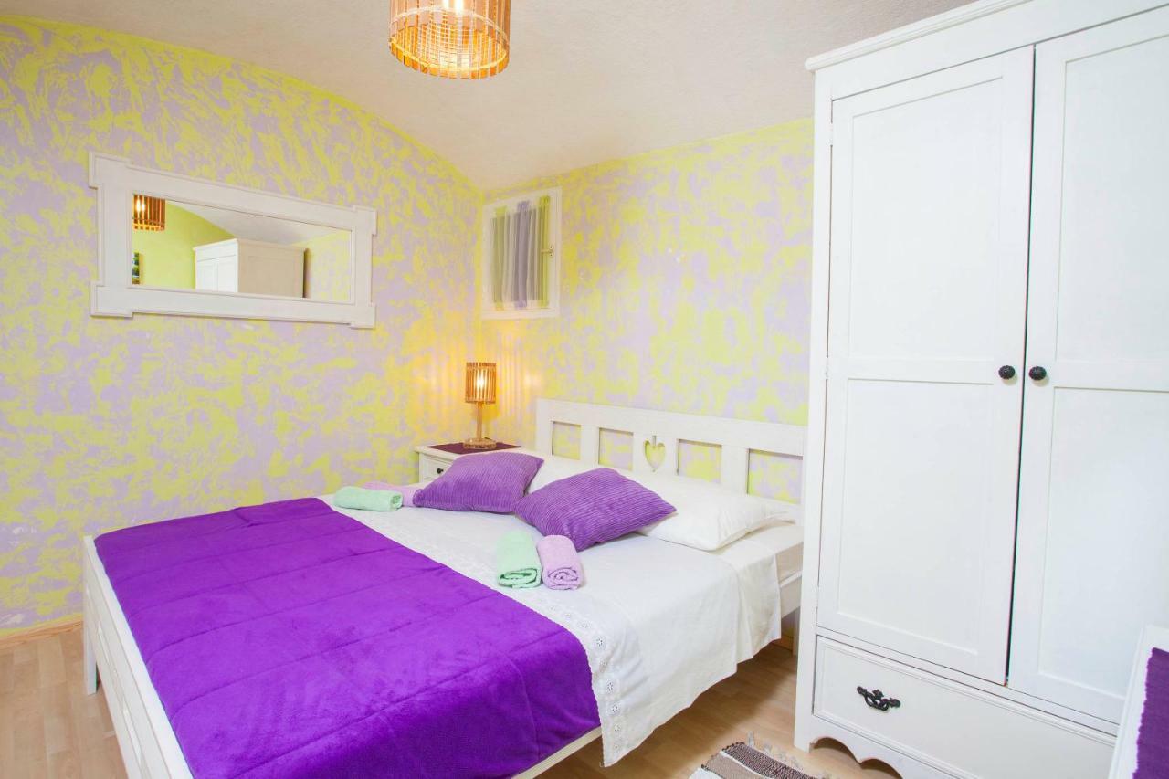 מאקרסקה Apartments Rustica מראה חיצוני תמונה